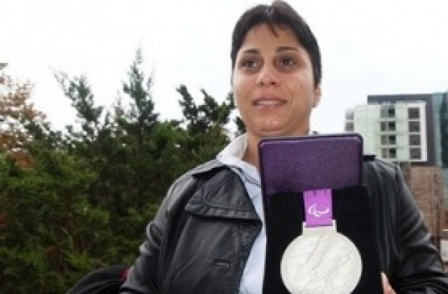 Стела Енева бе избрана за спортист номер 1 с увреждания за 2012 година