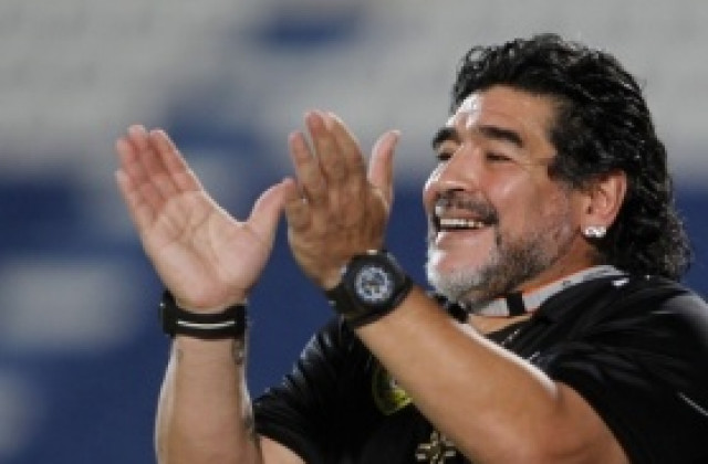 Марадона става селекционер на Ирак