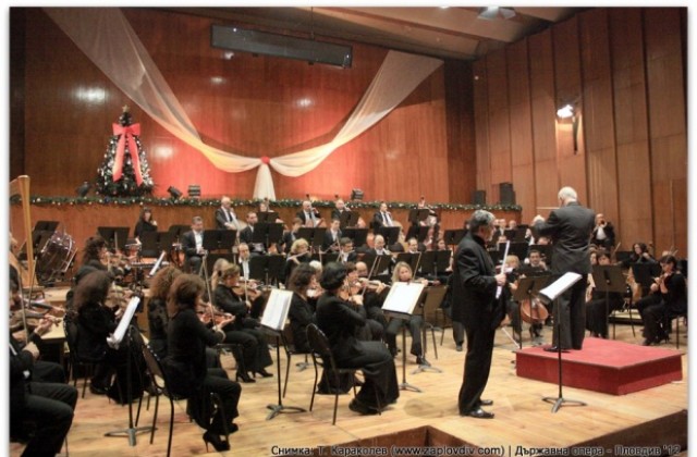 Известна пианистка за пръв път в Пловдив за Коледа