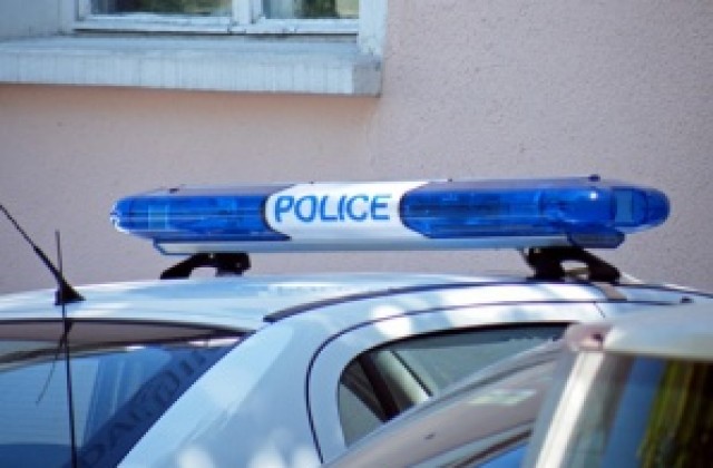 Разкриха извършителите на две заплахи за бомби в училища