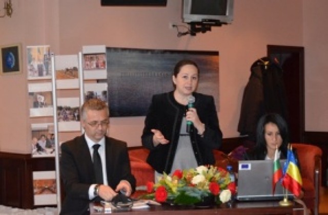 90 на сто от парите по програмата Румъния-България са договорени