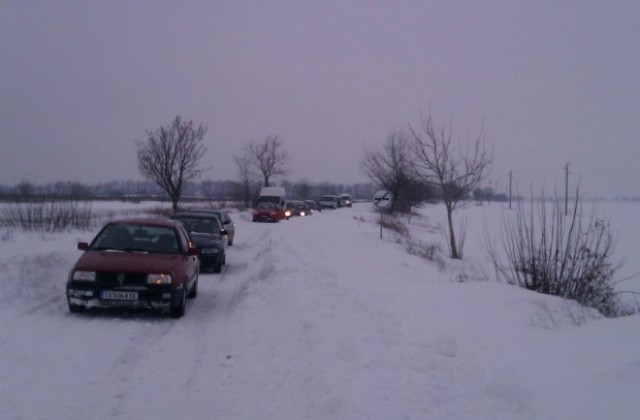 Пътят за Русе отворен, за Добрич се пътува по два обхода