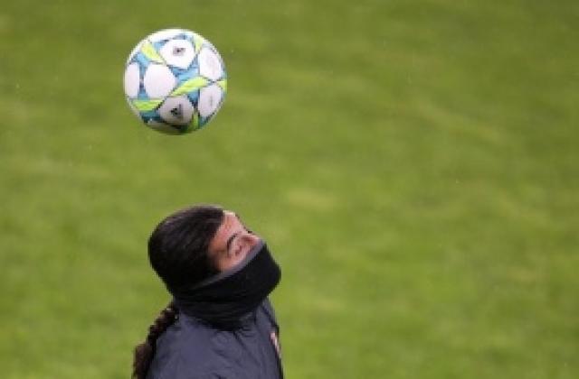 Барса удължава договора на Пинто с 2 години