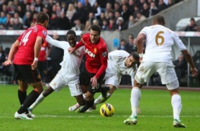 Сър Алекс: Да накажат Уилямс, та той можеше да убие Ван Перси!