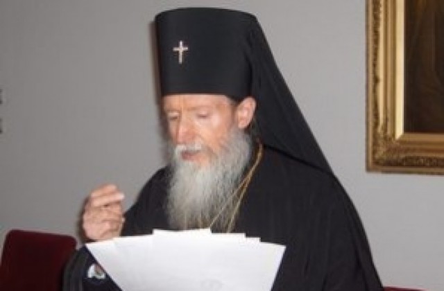 РОЖДЕСТВЕНСКО ПОСЛАНИЕ ДО БОГОЛЮБИВИЯ КЛИР, ВСЕЧЕСТНОТО МОНАШЕСТВО И ВСИЧКИ ПРАВОСЛАВНИ ХРИСТИЯНИ ОТ СЛИВЕНСКА ЕПАРХИЯ