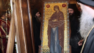 Чудотворната икона Пресвета БогородицаГеронтиса пристига във Варна