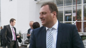 Икономов Работим за модерен медицински център