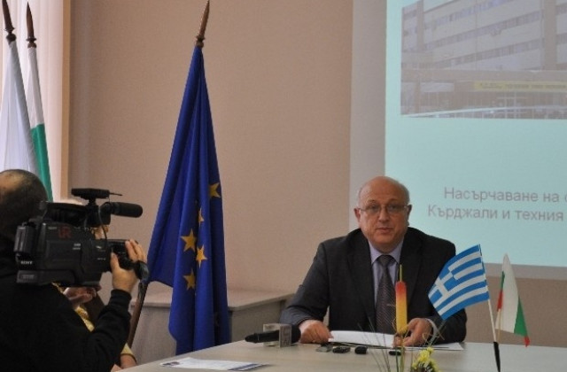 Адаптират болниците в Кърджали и Комотини с 1,8 млн. евро за реакции при катастрофи