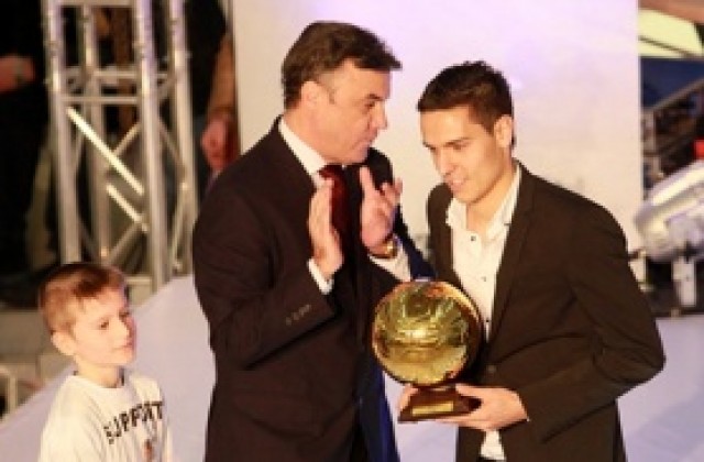 ВИДЕО: Футболист №1 в България: За мен Стоичков е най-големият