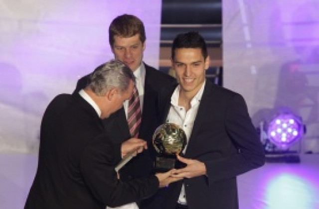 Стоичков за Миланов: Ако иска да е голям, трябва да бие големите, тепърва започва кариерата му