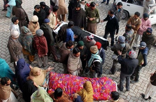 33-ма починали в Пакистан след прекомерна употреба на сироп против кашлица