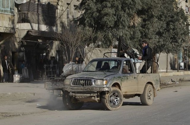 Опозицията в Сирия губи позиции в Хомс и край Дамаск
