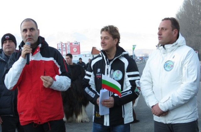 Цветанов отпуши пътя към Банско