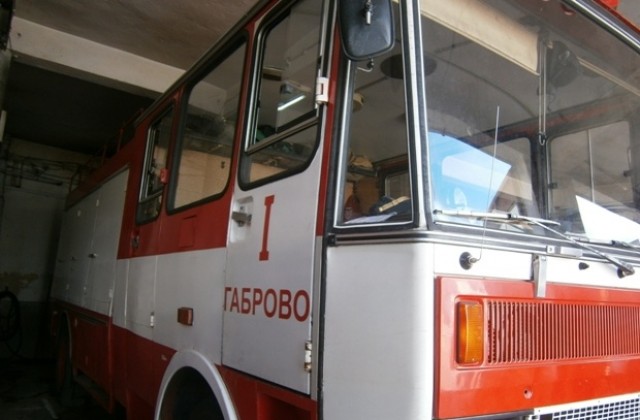 Къща горя в Дебел дял