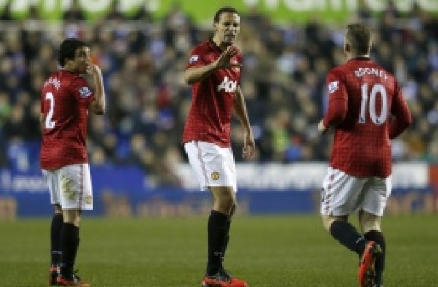 Двама се завръщат за Юнайтед веднага след Нова година