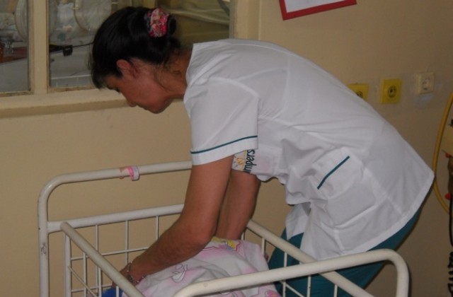 Момче е първото бебе за Новата година във В. Търново