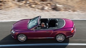 Bentley разкри цифрите за найбързото кабрио