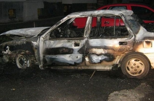 Две коли горяха само за нощ в Бургаско
