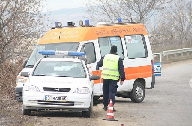 Остава тежко състоянието на 16-годишния младеж, пострадал в катастрофа