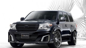 Land Cruiser се наежи за Токио