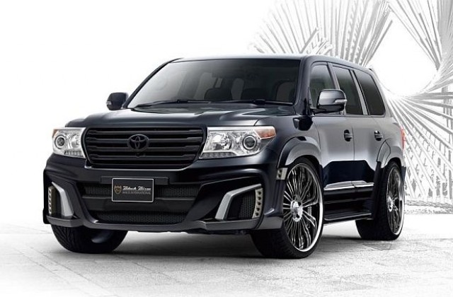 Land Cruiser се наежи за Токио