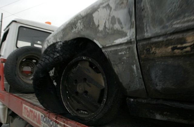 Нова вълна от палежи на коли в квартал „Младост”