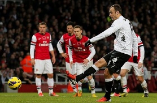 Мениджърът на Блекпул отправи суперлативи към Бербатов