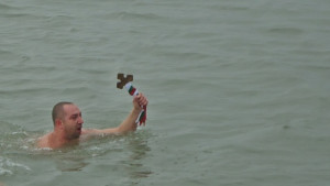 Светлин Иванов спаси Богоявленския кръст за рекордния 12ти път