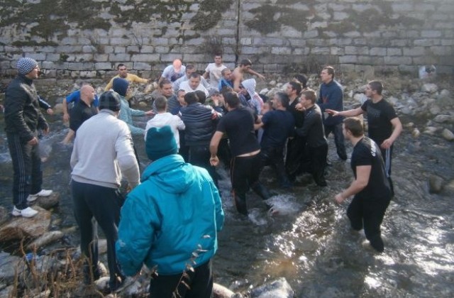 Църквата определи Димитър Кокалков за победител в надпреварата за кръста