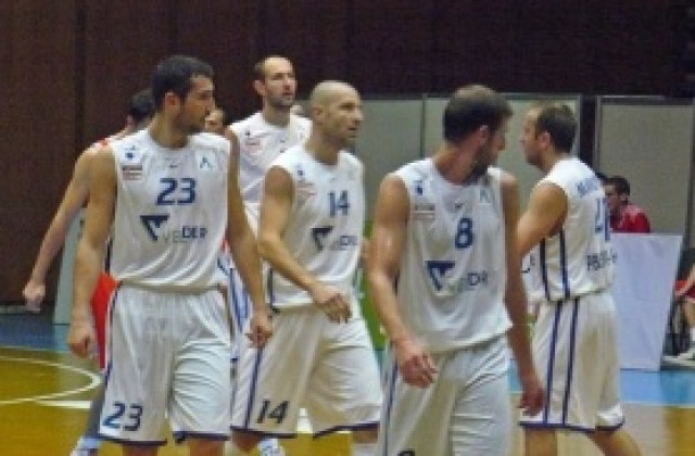 Левски влиза в тежка серия - три мача за седмица, и две гостувания