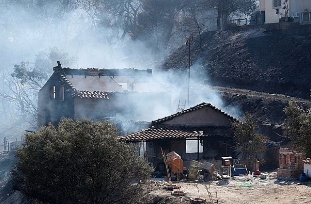 Десетима монаси пострадаха при пожар в манастир в Германия