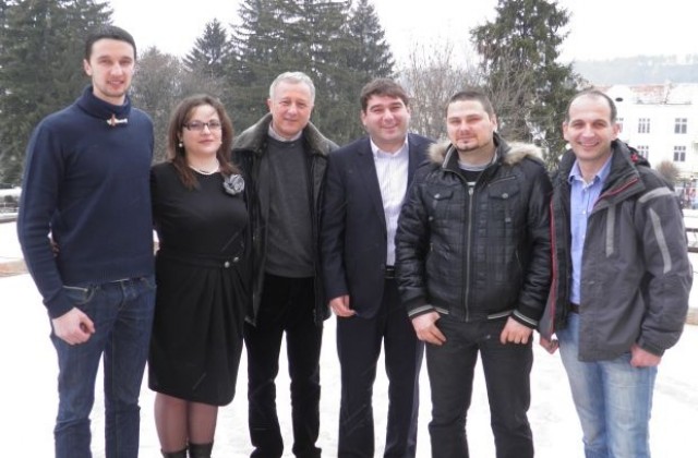 1107 са именниците в община Разлог