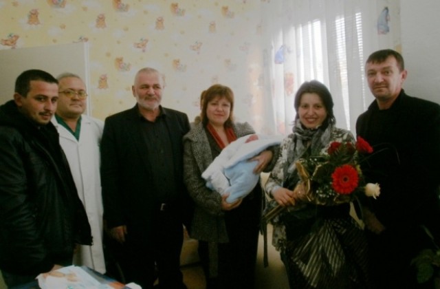 Дариха първото бебе на Силистра за 2013 г.