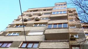 Течове скъсяват живота на панелките