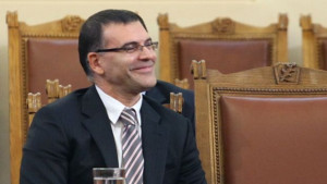 Без повече пари за майките и полицаите
