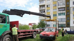 Общините ще събират излезлите от употреба коли ако собствениците отказват