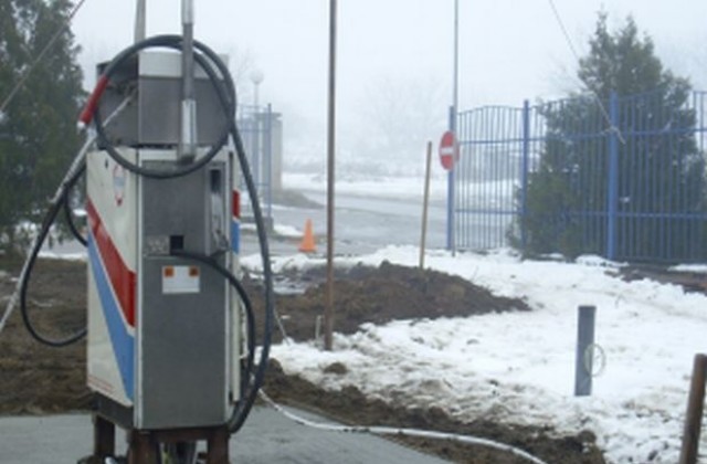 Удължиха е срока за свързване на ведомствените бензиностанции с НАП