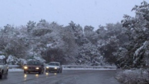 Общината апелира гражданите да бъдат внимателни по заледените улици