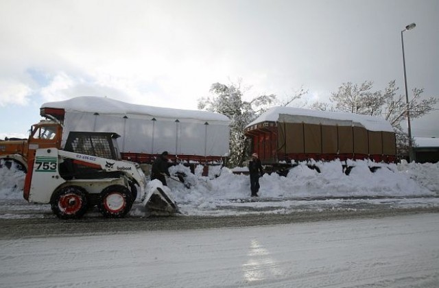 Сняг и ураган обезточиха Нюфаундленд