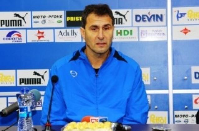 Херо за трансферите, битката за титлата и Стойчо Младенов