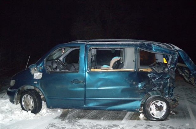 Жена е в кома след катастрофа