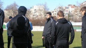 Гонзо освободи Караджов халф дойде на проби