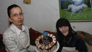 Торта и 100 лева подариха на найвъзрастния жител на Лудогорието