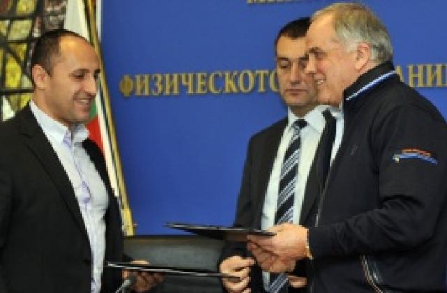 БФ Волейбол взе „Христо Ботев“ за 10 години, влага близо половин милион в залата