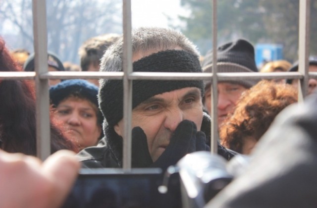 Кметът на Сопот с призив към банките да разсрочат дълговете на работещите във ВМЗ