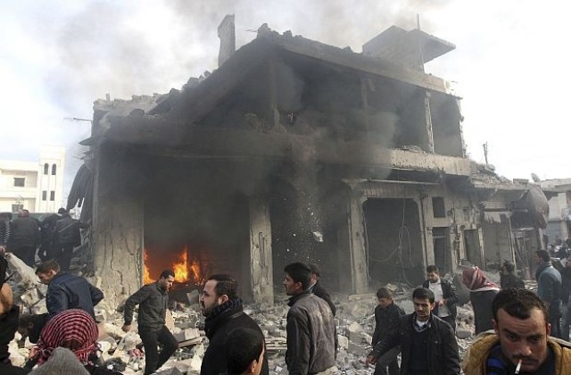 Над 80 са жертвите на експлозиите в университет в Алепо