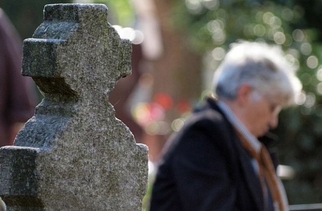 Оскверниха над 50 сръбски гроба в Косово