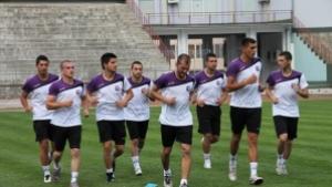 Халф от острови Зелени нос пробва Етър 24