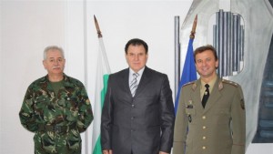 Областният управител се срещна с двама генерали