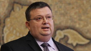 Найденов поискал от Цацаров проверка на 98 сделки с държавни